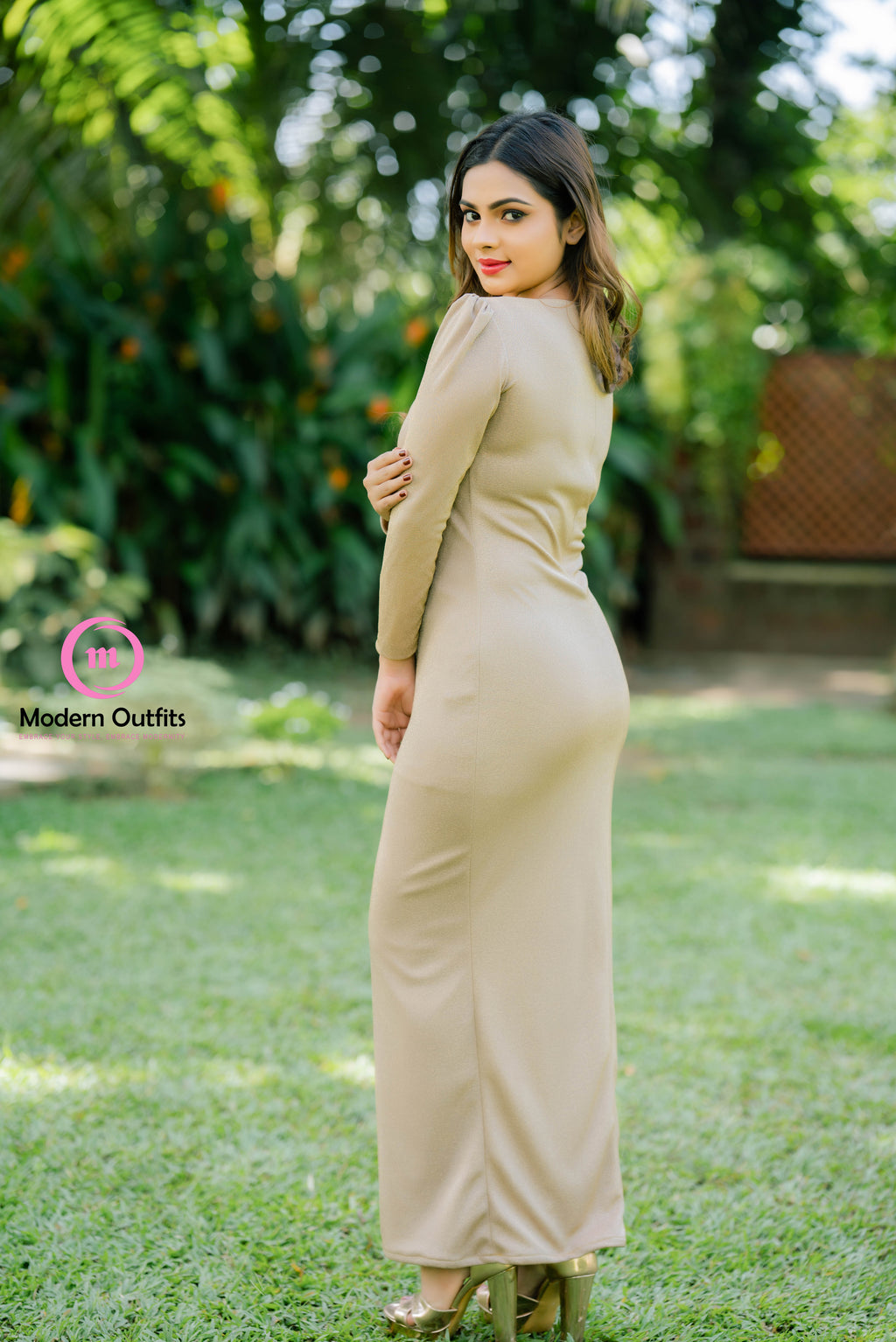 Kylie Deep Neck Body-Shape Long Dress